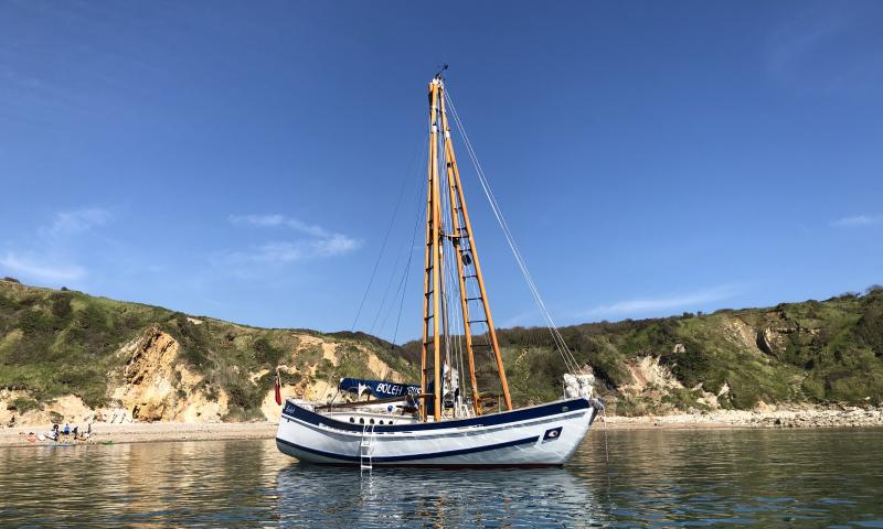 Photo Competition 2023 - The junk yacht Boleh in Lulworth Cove by Simon Springett