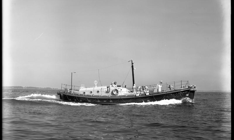 B&W image in service