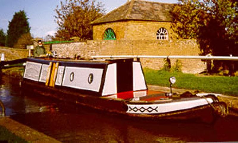 JAMES LOADER - on Grand Union Canal.Starboard bow.