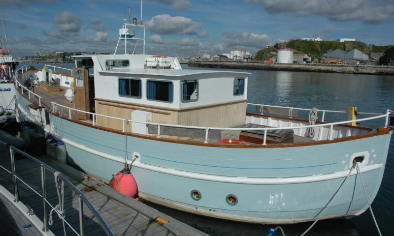 Blue Linnet - starboard side