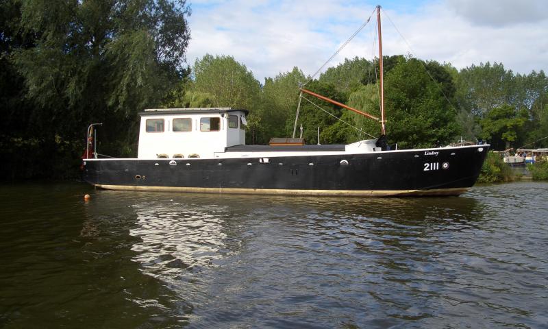 Lindsey 2111 - Starboard side view