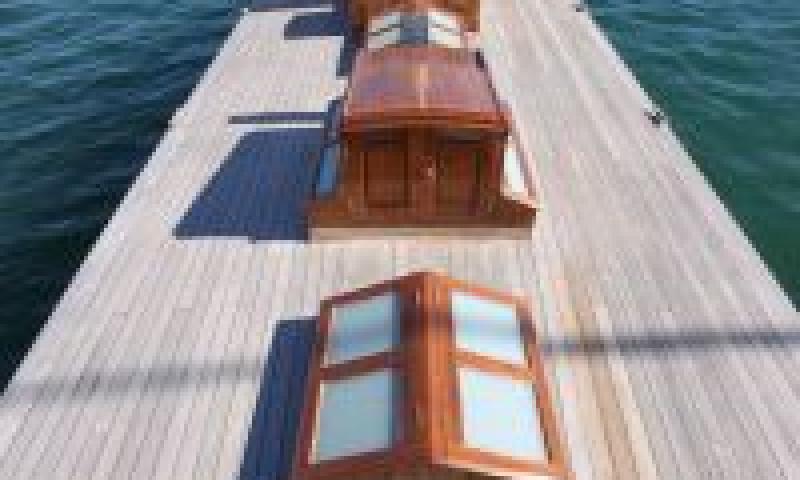 Northern Kiwi - deck