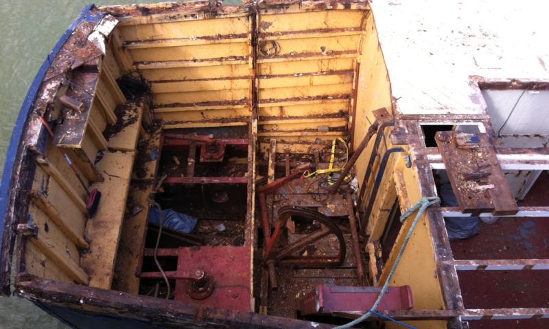 RML526 - condition of rear end before restoration