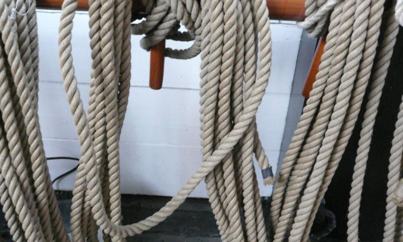 Discovery - ropes coiled on the pin rails