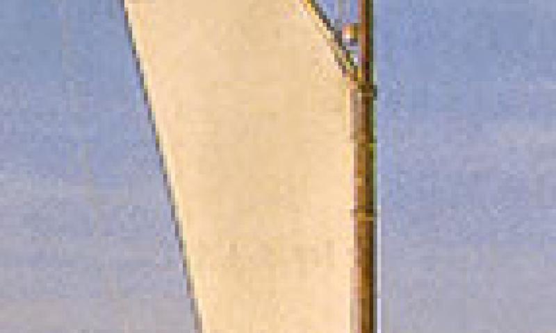 Olive under sail - bow view