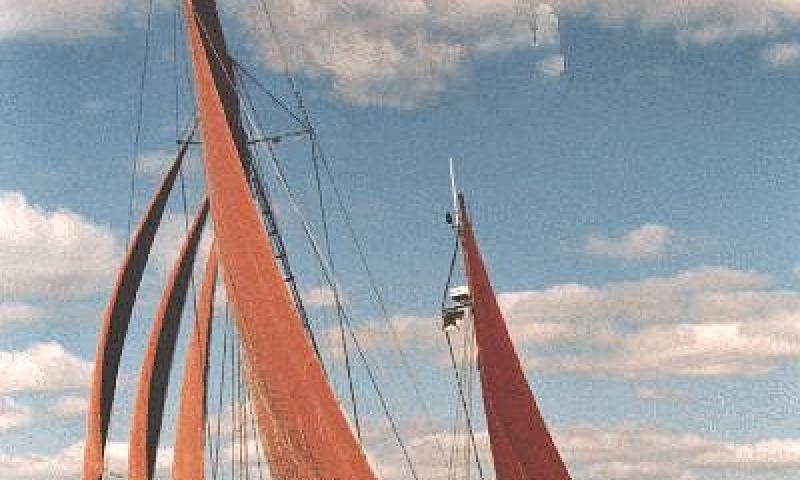 Speedwell under sail - port side