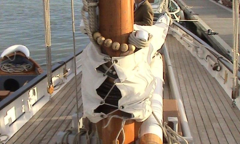 Maria - mast and deck view