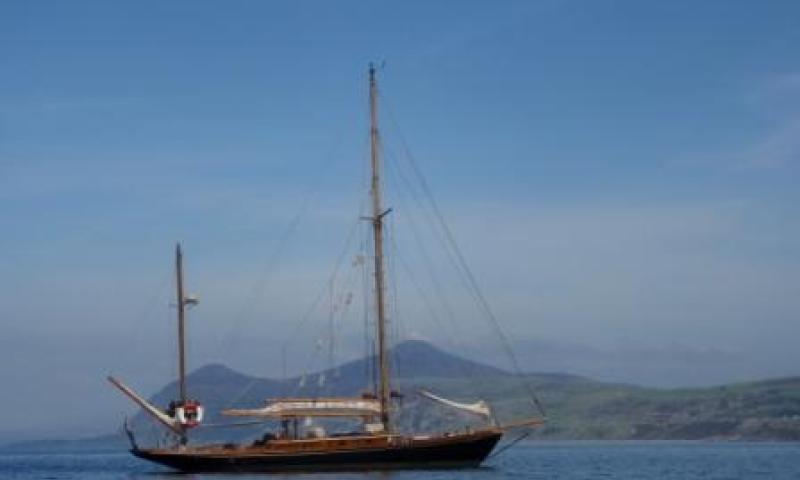 Española -  At anchor, Port Dinllaen, North Wales, 2010