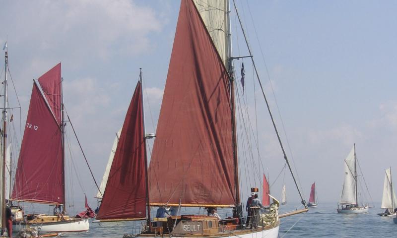 Iseult on the start line - starboard quarter