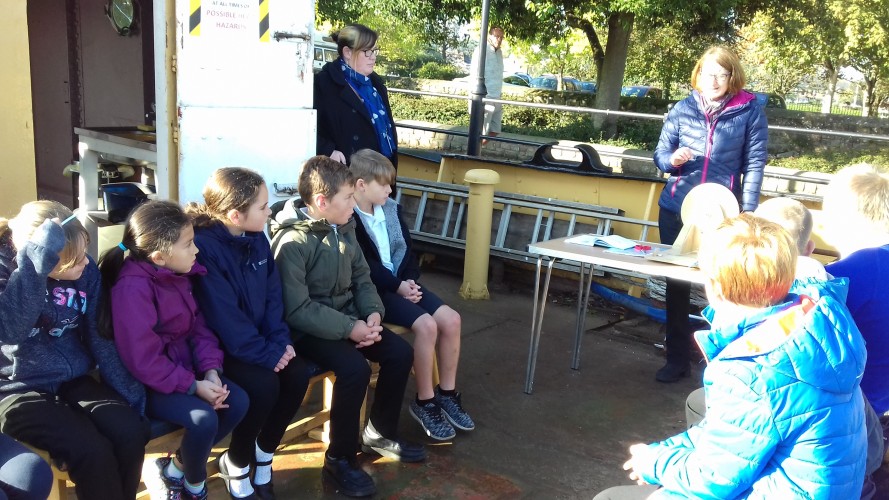 On Ship Rope Making and Knot Tying Lesson (c) Steamship Freshspring Trust