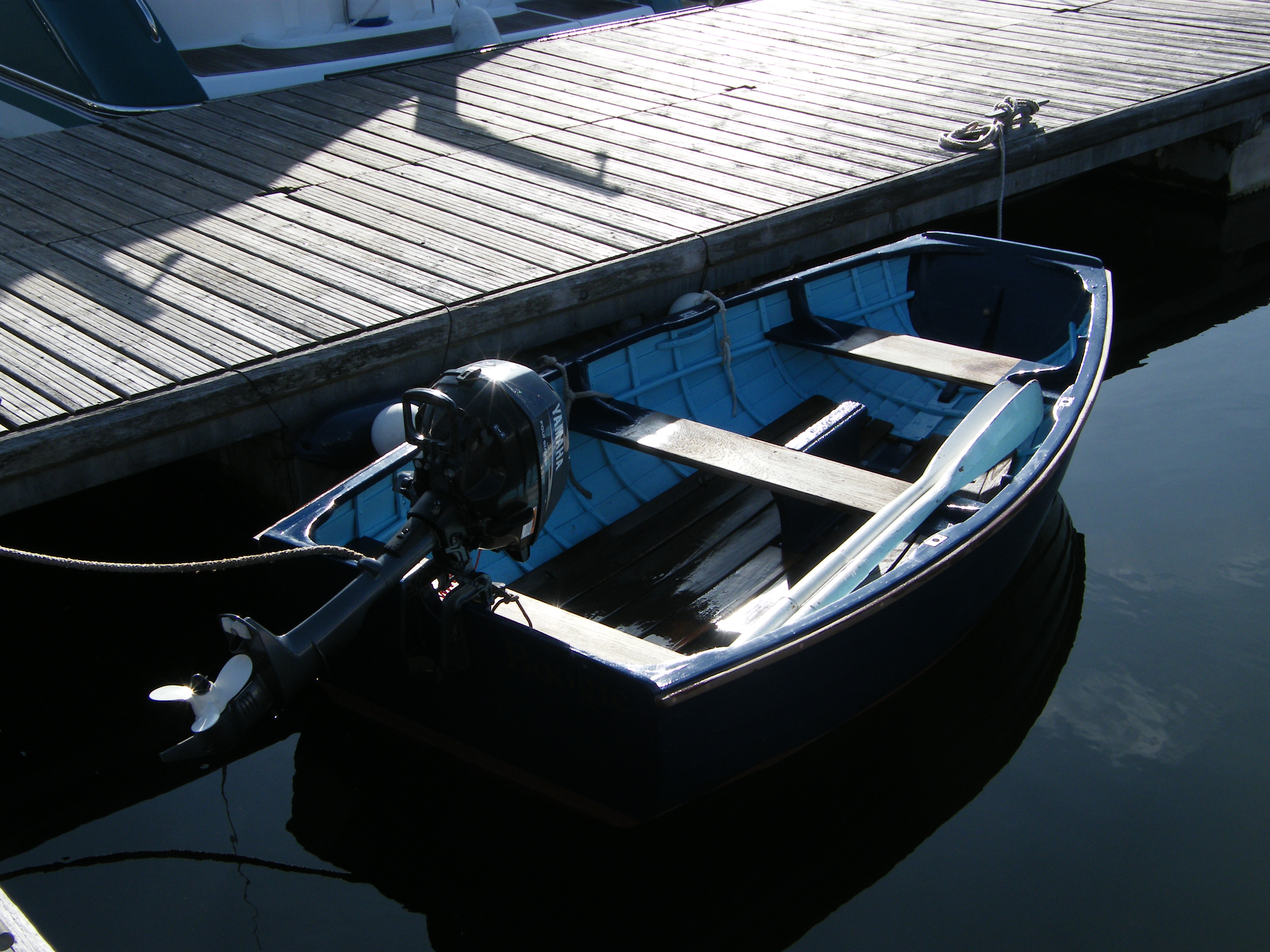 "Boogie" - an 8' pram dinghy built in the 1960s - re-build.