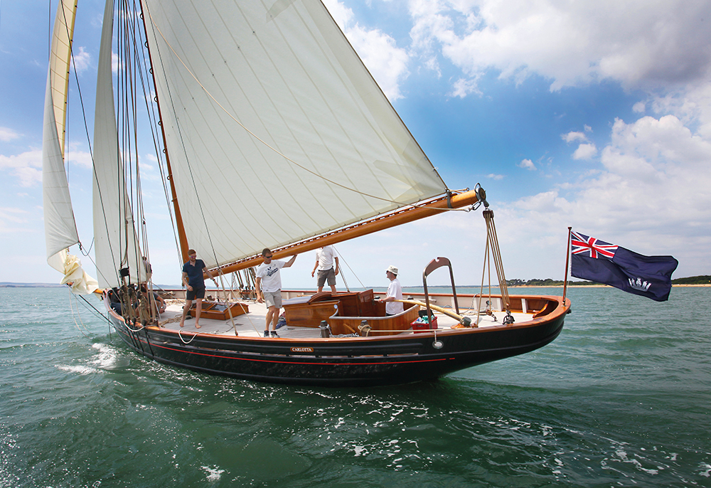 Carlotta under sail (c) Elephant Boatyard