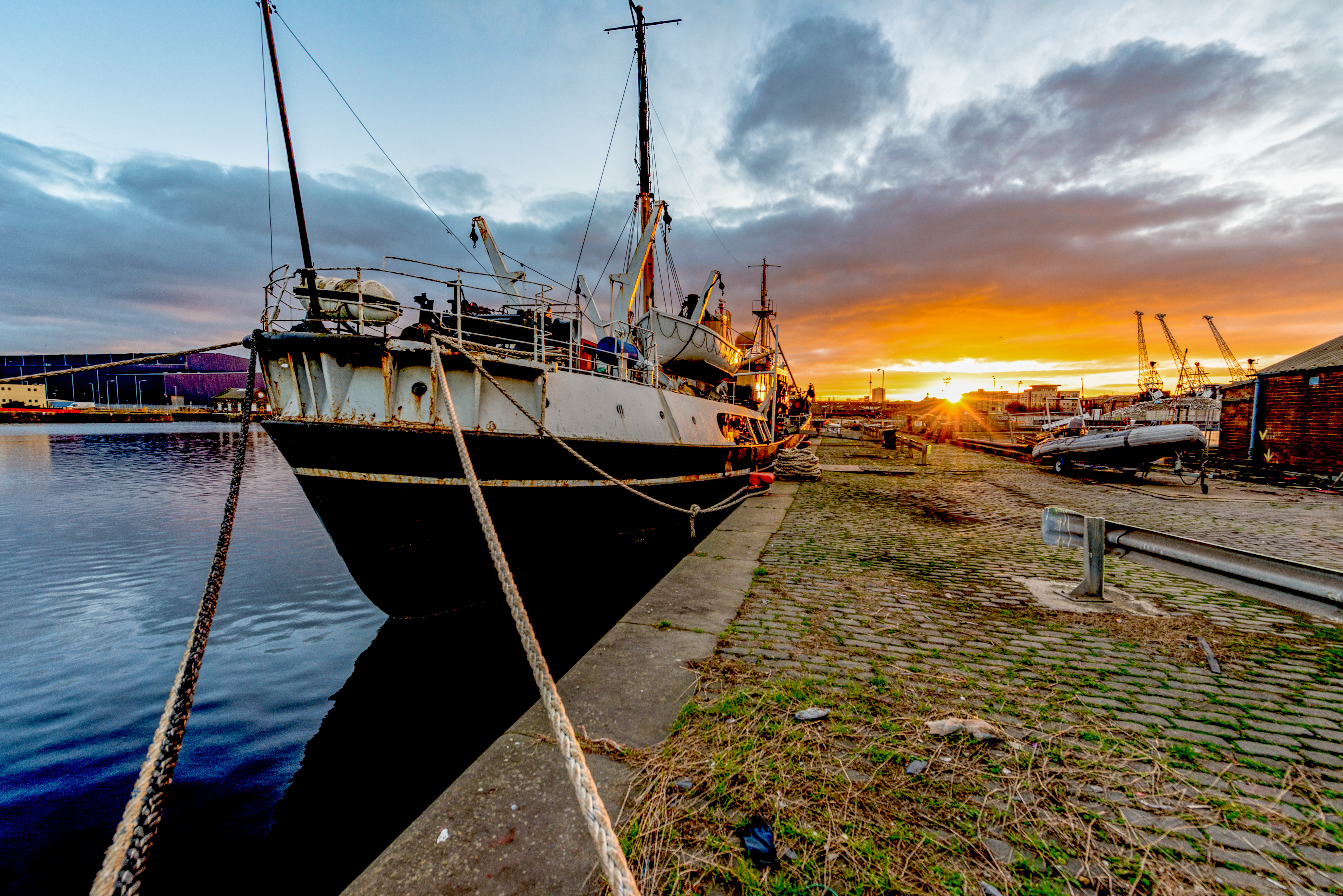 Explorer - sunset over Leith