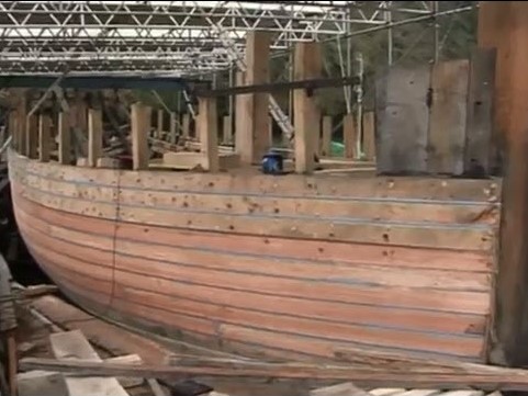 Pic 3: Pilgrim of Brixham undergoing hull restoration at Old Mill Creek, Dartmouth in 2010