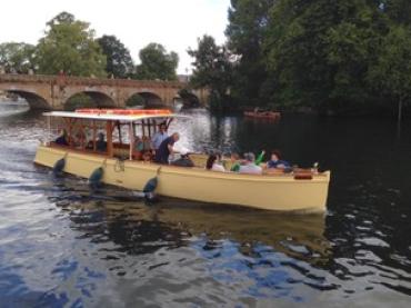 Lily - underway on the Avon