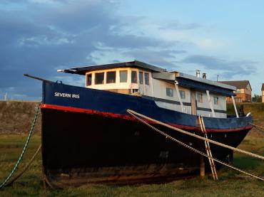Severn Iris - moored