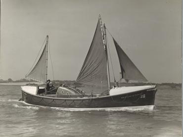 Girl Guide at Cadgwith 