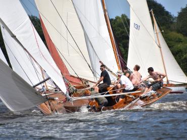 Maidie racing