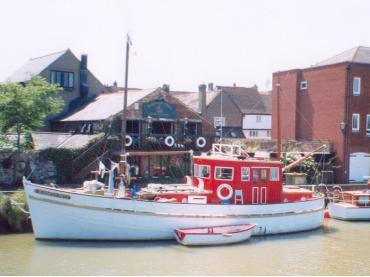 BRIDGEWATER CASTLE - stern from starboard quarter looking forward.