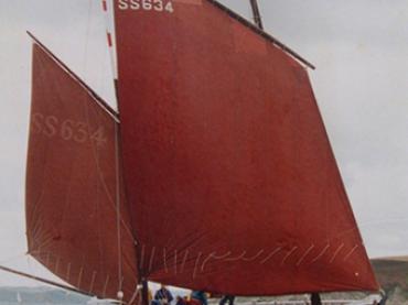 BARNABAS under sail, starboard view