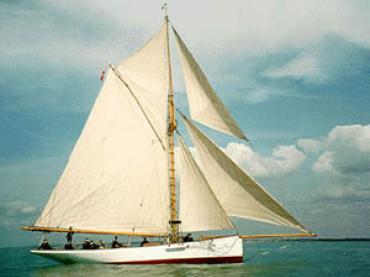 PARTRIDGE - underway, starboard side.