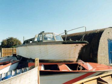 358 - view of her starboard bow