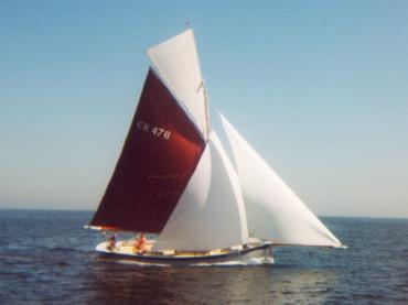ETHEL ALICE - under sail. Starboard side