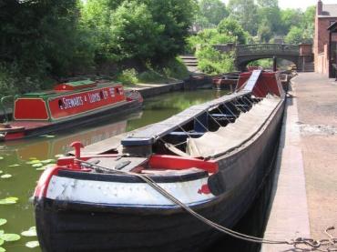 Peacock - moored, bow view