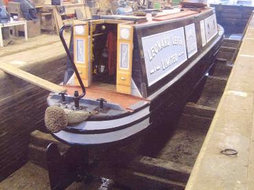 James Loader on dock at Braunston bottom lock July 2009