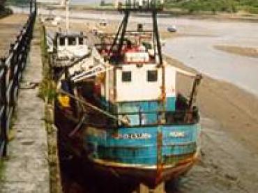 ESTHER COLLEEN - stern from port quarter.