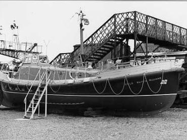 Watkin Williams - starboard side view.