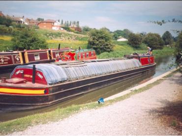 Anne on the canal - port bow looking aft