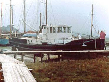 BLACK BEAUTY - bow from starbaord quarter looking aft.