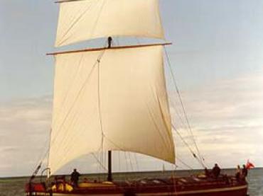 DAYBREAK - under way. Port side.