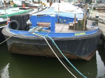 Sailorman moored
