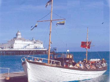 Southern Queen - port bow