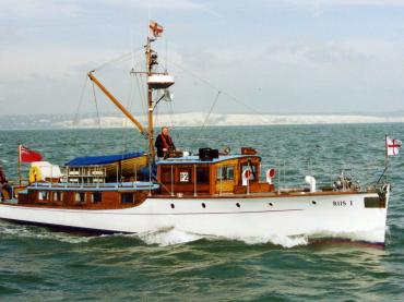 RIIS I at sea - starboard side