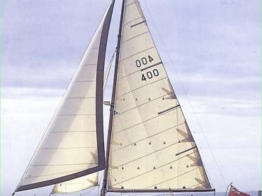 HEATHER at sea, port side