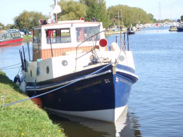 bow view starboard side