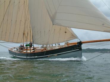 Agnes - under sail