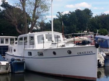 starboard bow view