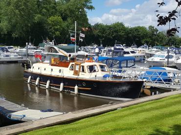 Mooring in Surrey 