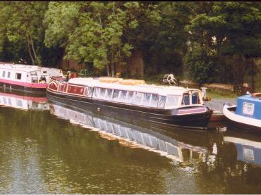 Water Ouzel - starboard bow