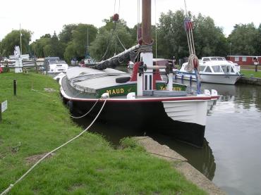 Maud - starboard bow view