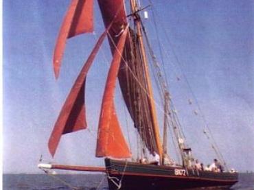 Spirit of Britannia - port bow