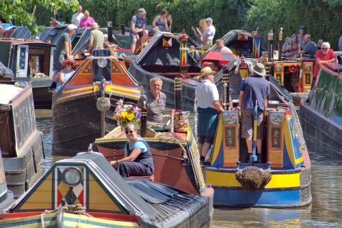 A chaotic time on the canals