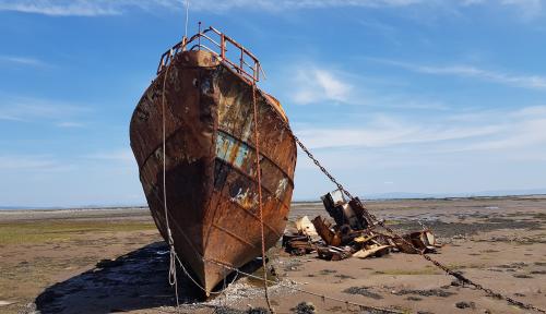 The Measure of a Ship: Lightship and Deadweight