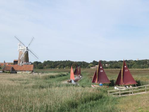 Stiffkey Cockles to Cley