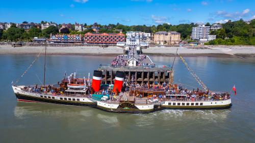 The Waverley at Penarth Pier