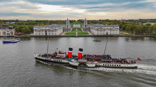 PS Waverley Leaving London passing Greenwich